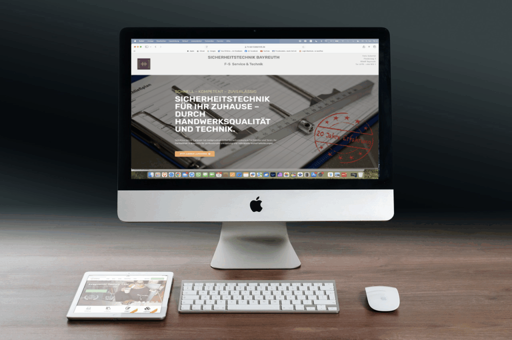 Computerbildschirm mit Website Darstellung